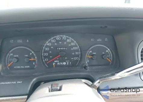 1997 Ford Crown Victoria Lx z USA, uszkodzony, nr VIN 2FALP74WXVX103635